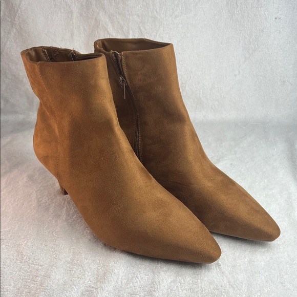 Shoes - Universal threads, Elegant Tan faux suede Ankle Boots